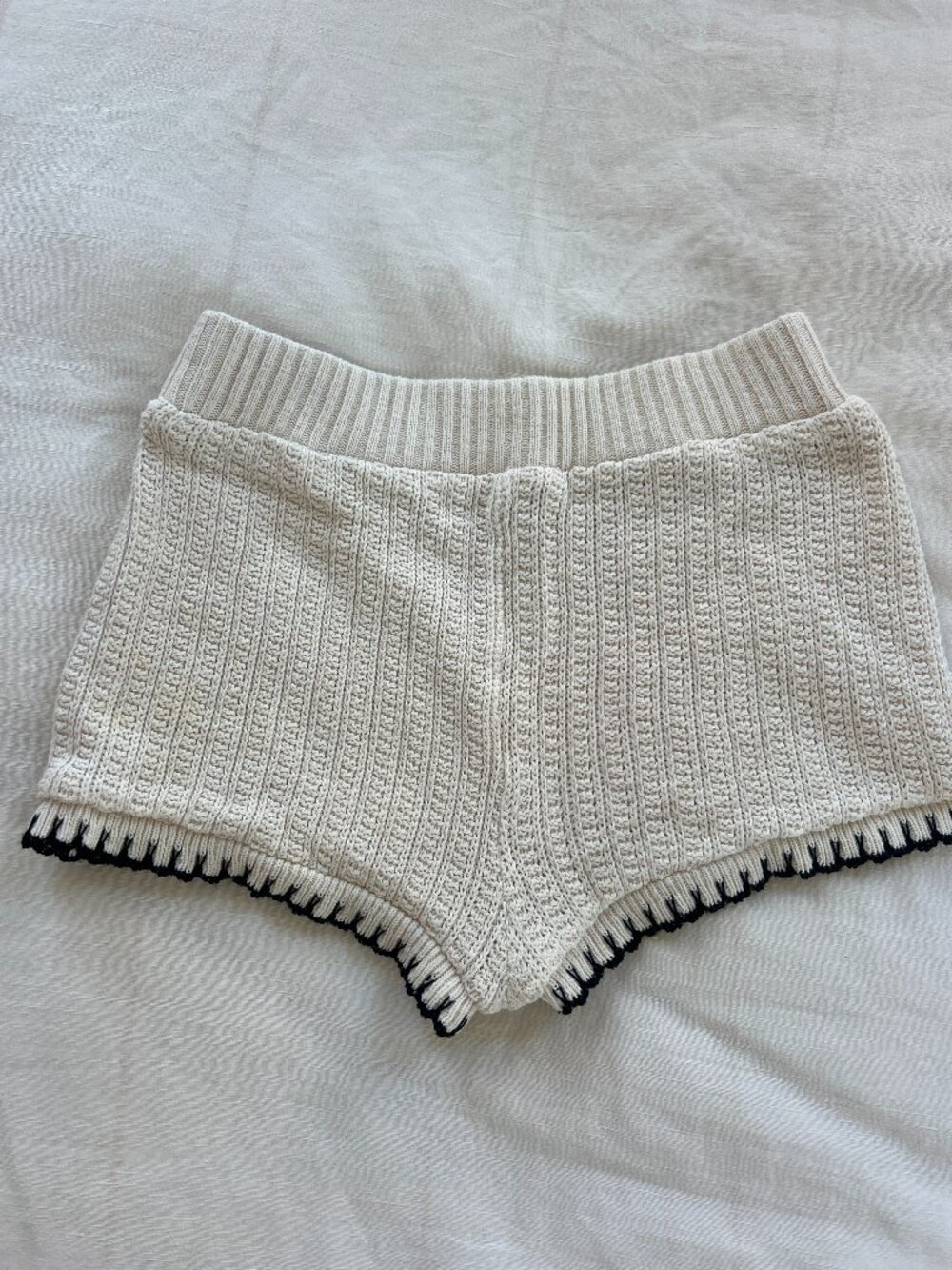 Zara Cream Crochet Knit Micro Shorts Black Contrast Trim Size S